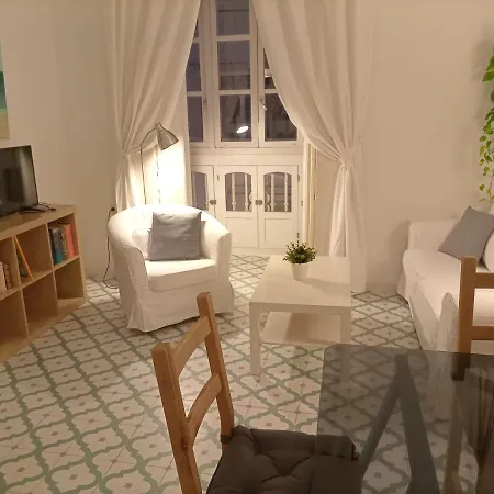 شقة Sagasta